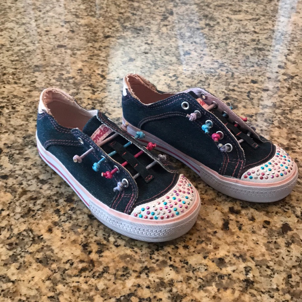 Wonder kids sneakers